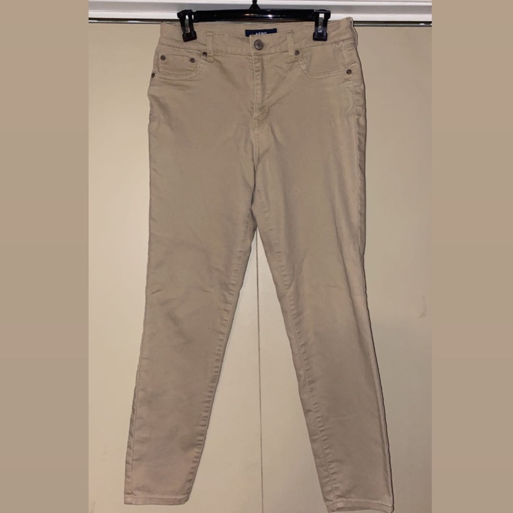 aeropostale high rise skinny pants
size 10 reg
